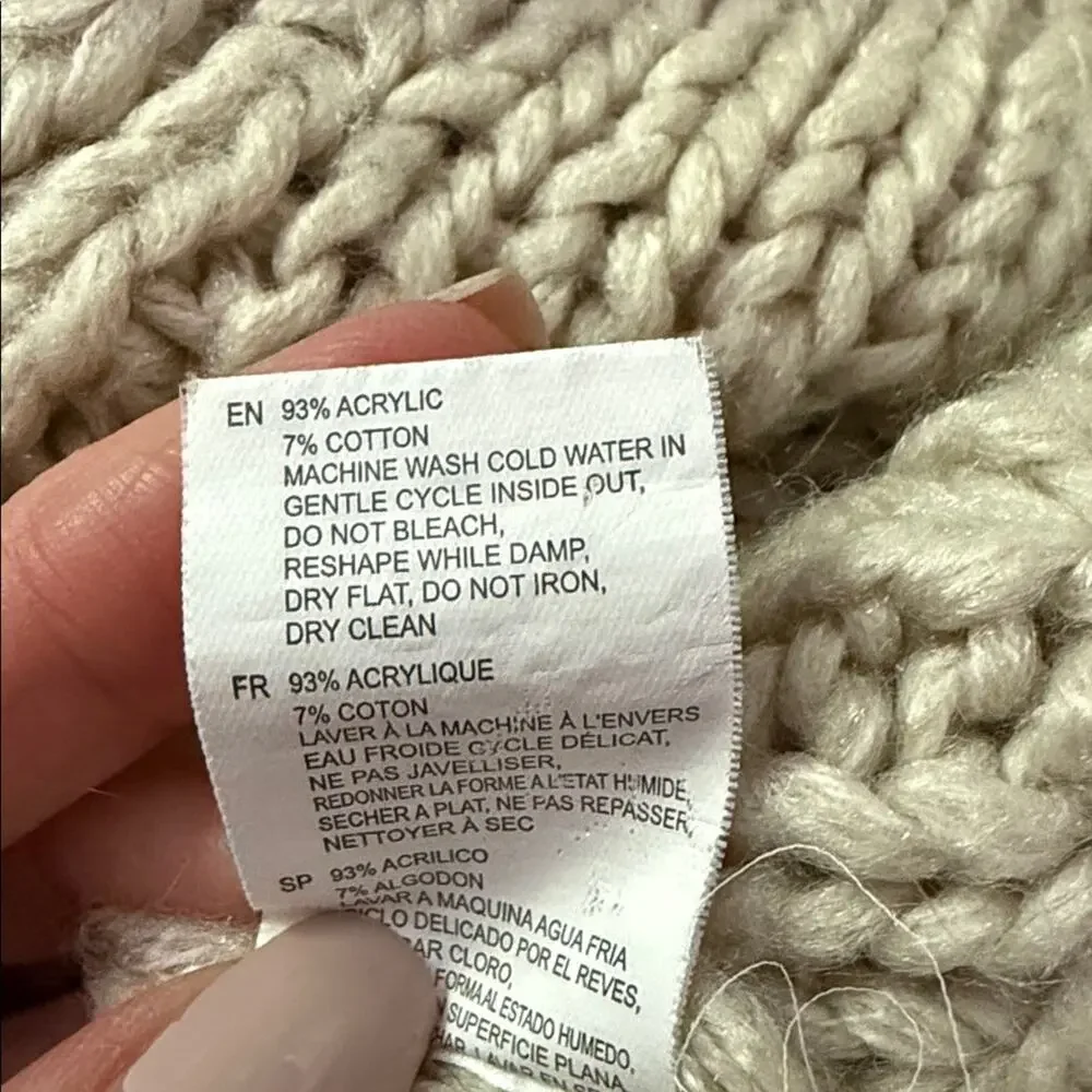 RDI Nordstrom Oatmeal Beige Chunky Cable Knit Button Up Fisherman Cardi Sweater
